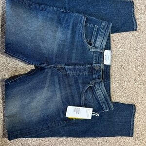 Relaxed Fit Blue Jeans with Faded Wash